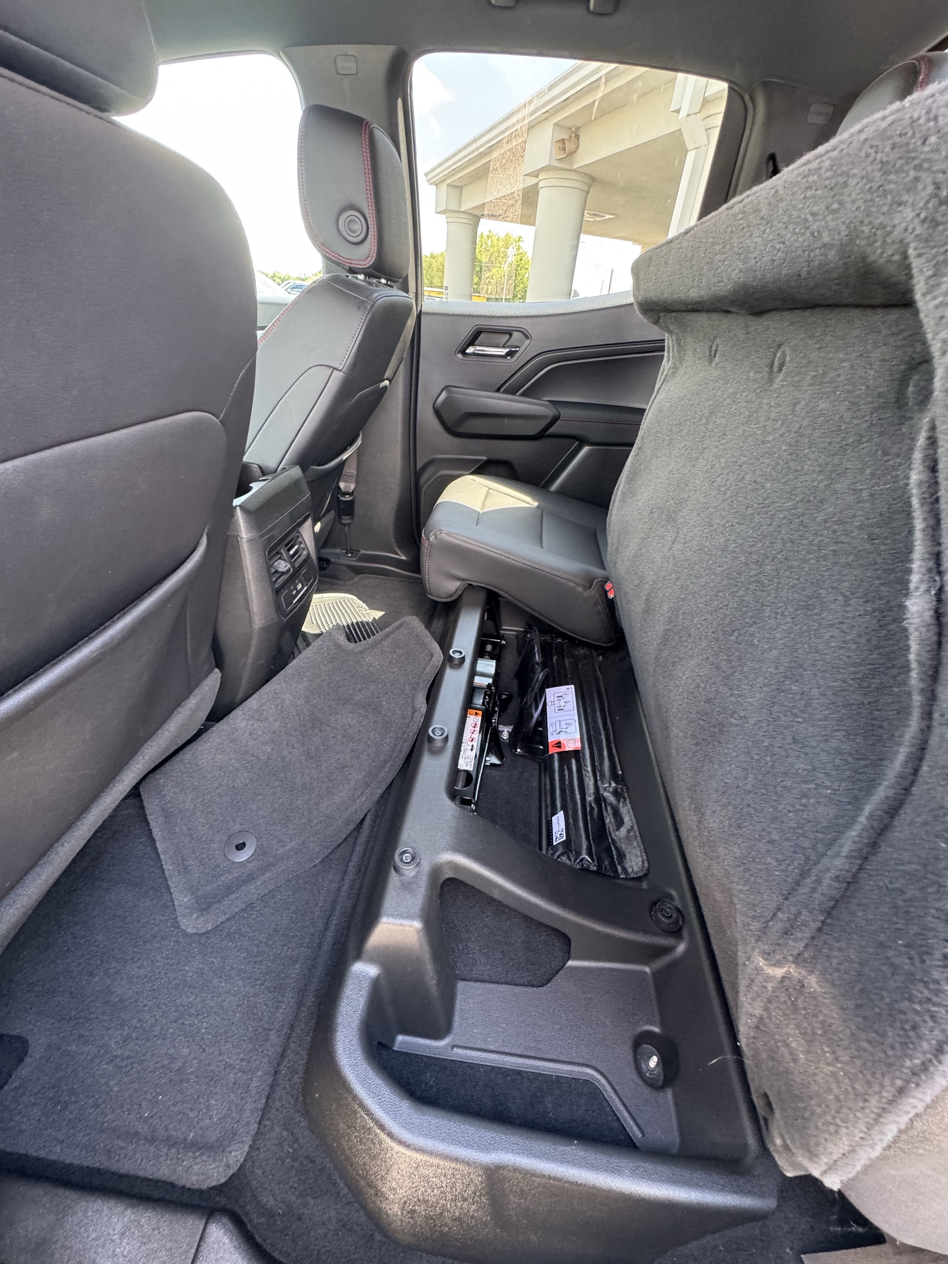 2023 Chevrolet Colorado 4WD Z71