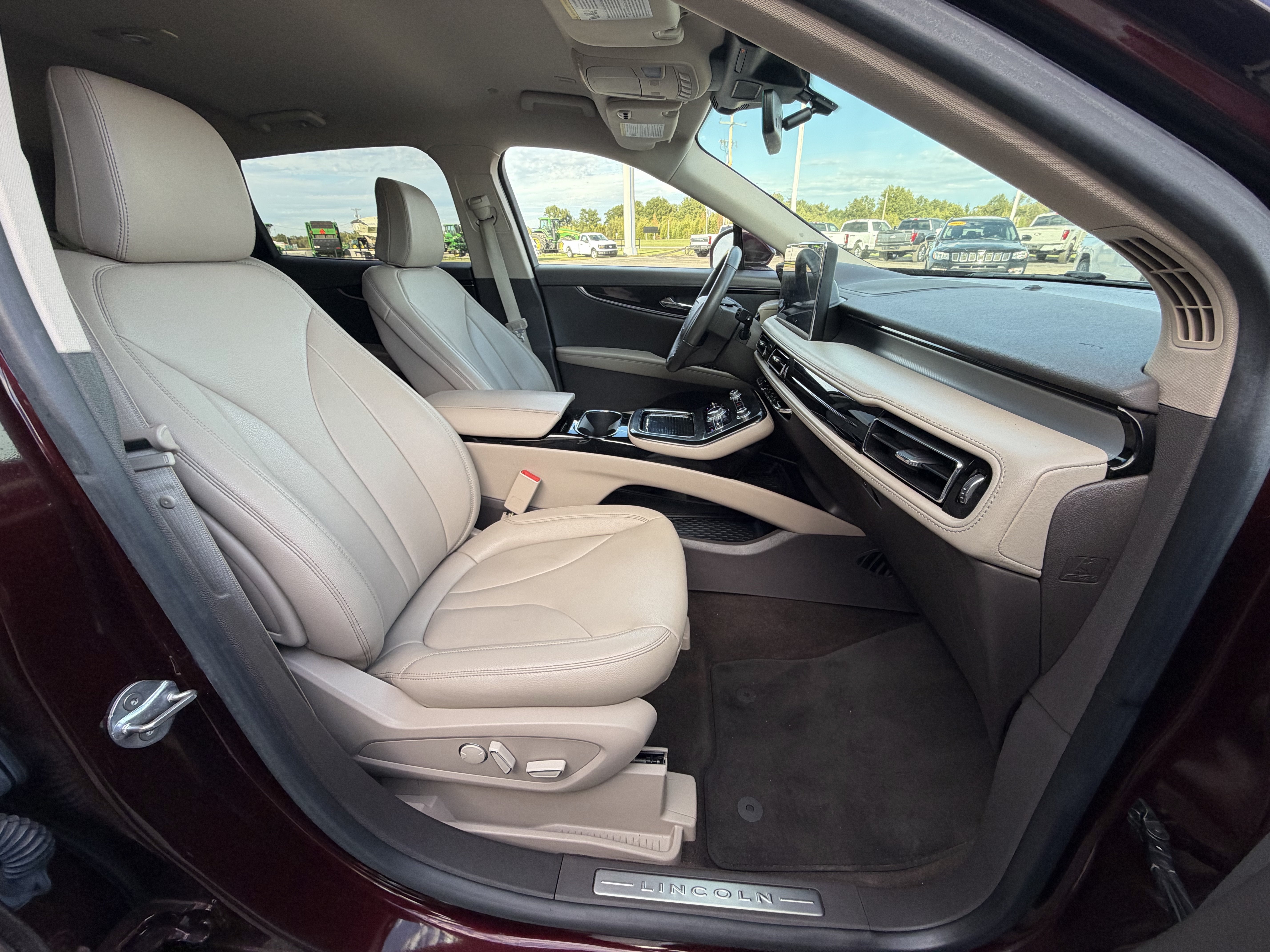 2023 Lincoln Nautilus Standard