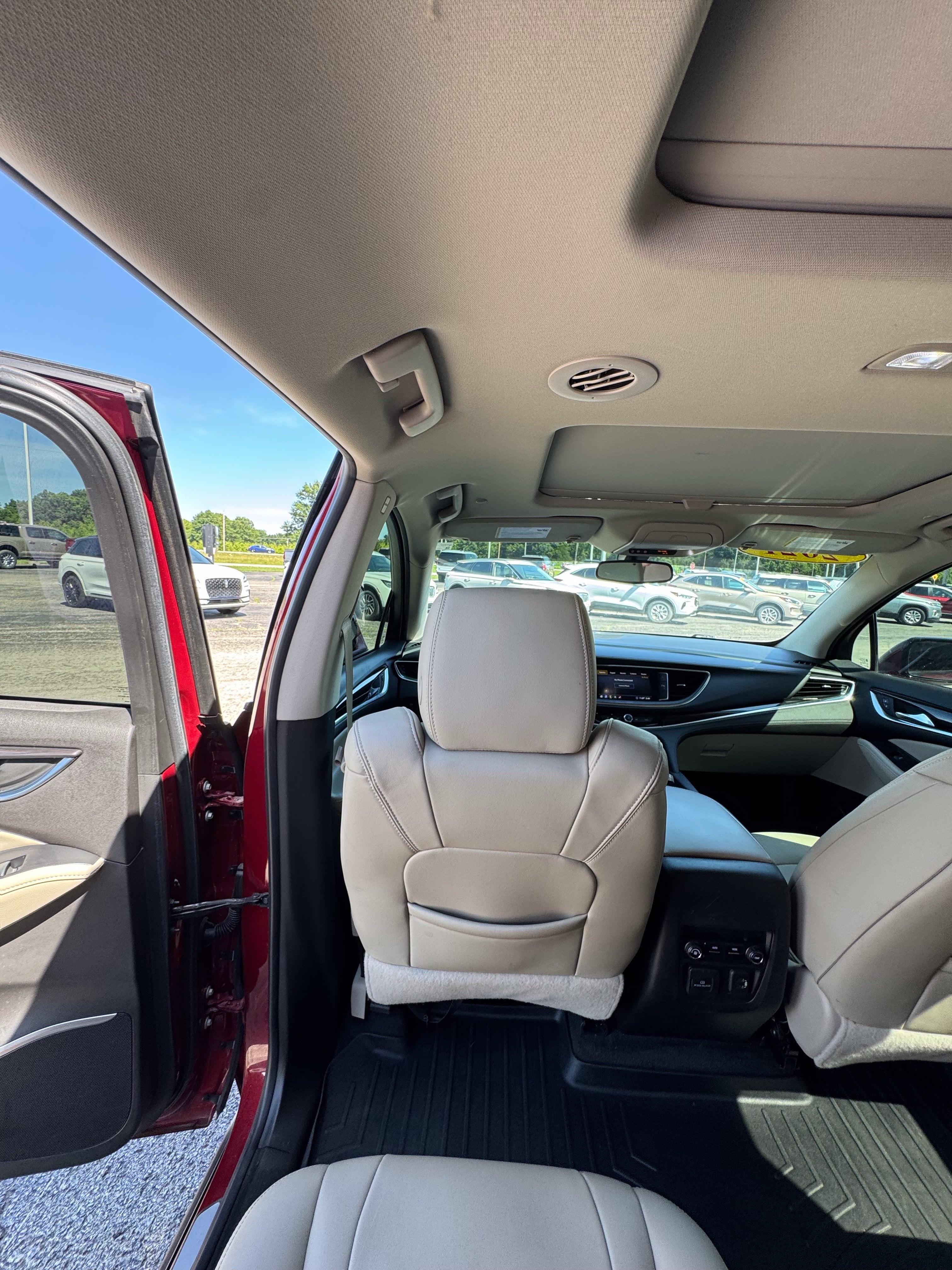 2021 Buick Enclave Essence