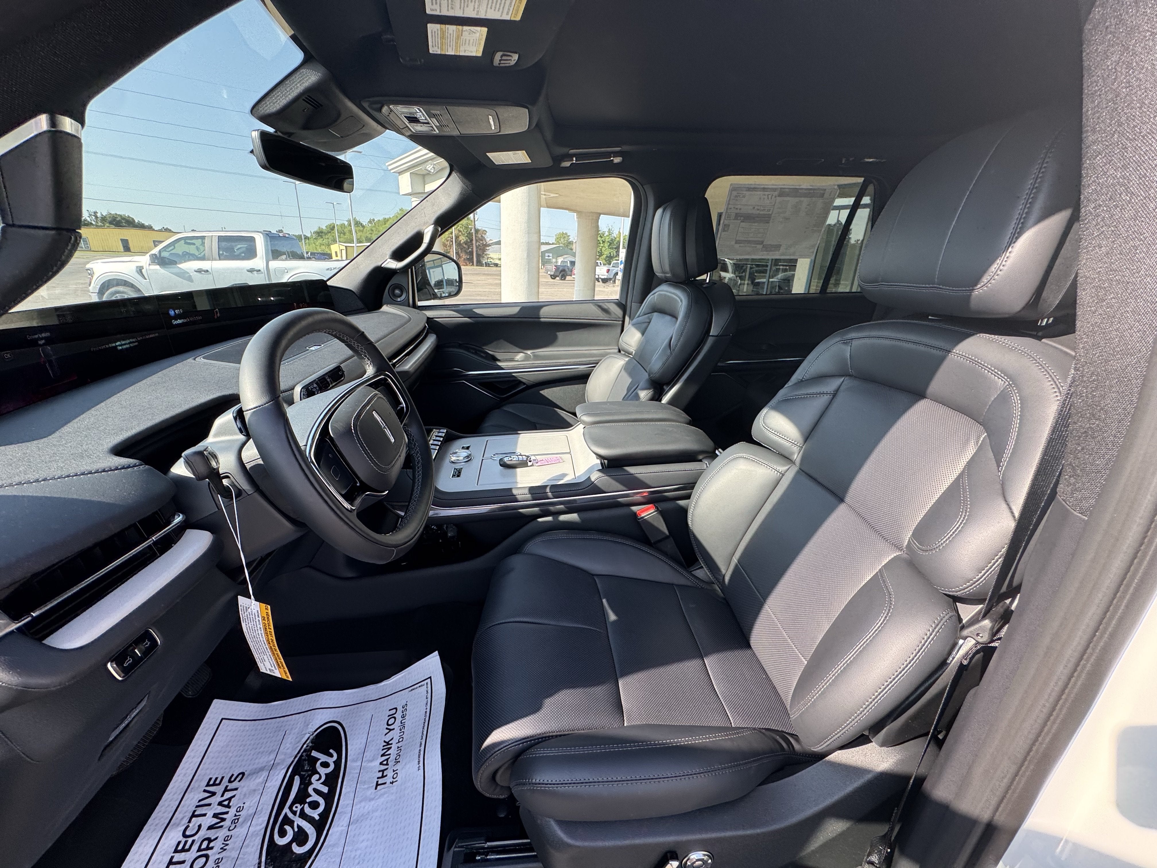2027 Lincoln Navigator Reserve
