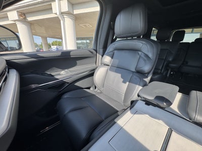 2027 Lincoln Navigator Reserve