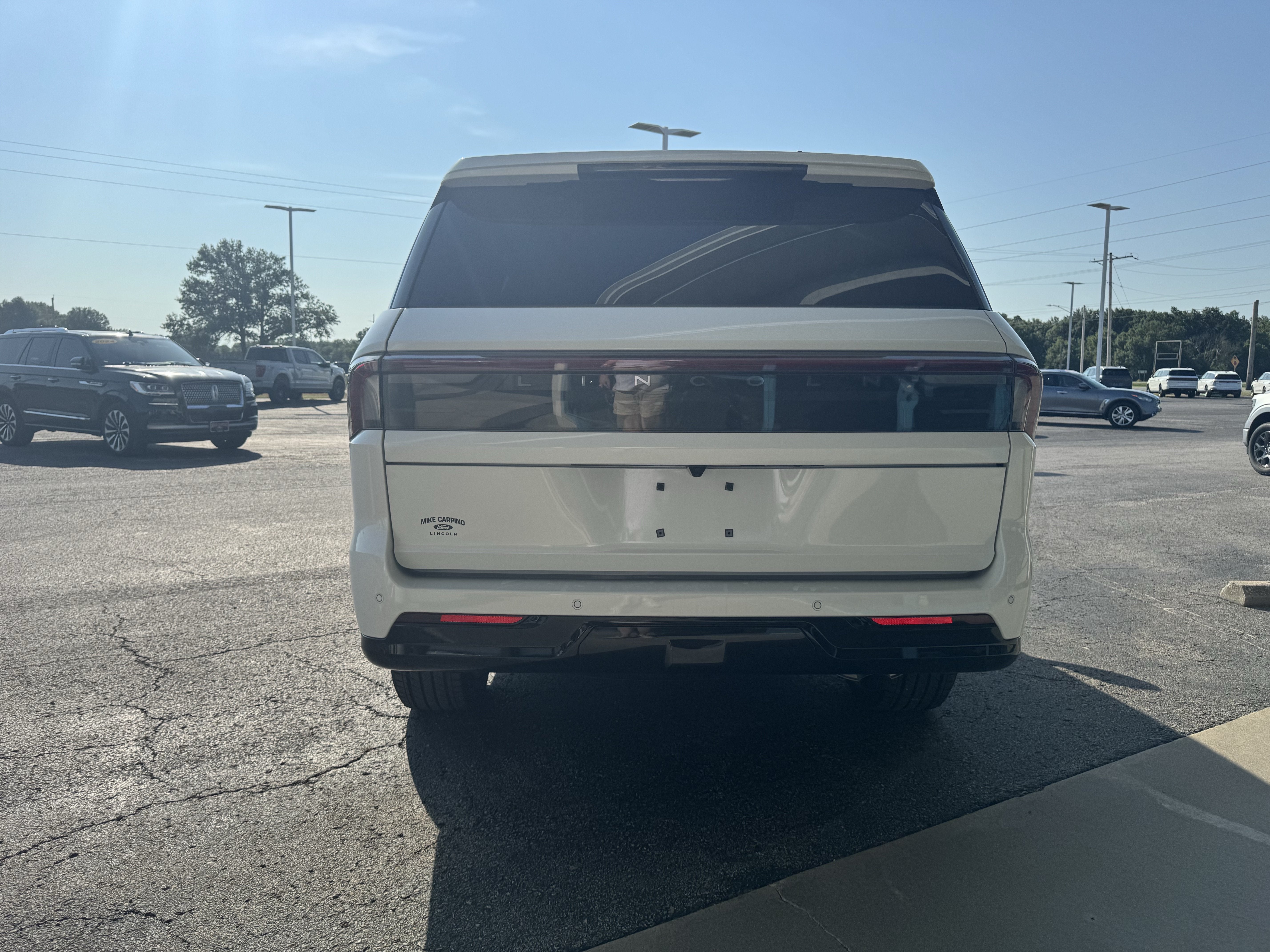 2027 Lincoln Navigator Reserve