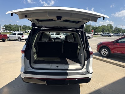 2024 Lincoln Navigator Black Label