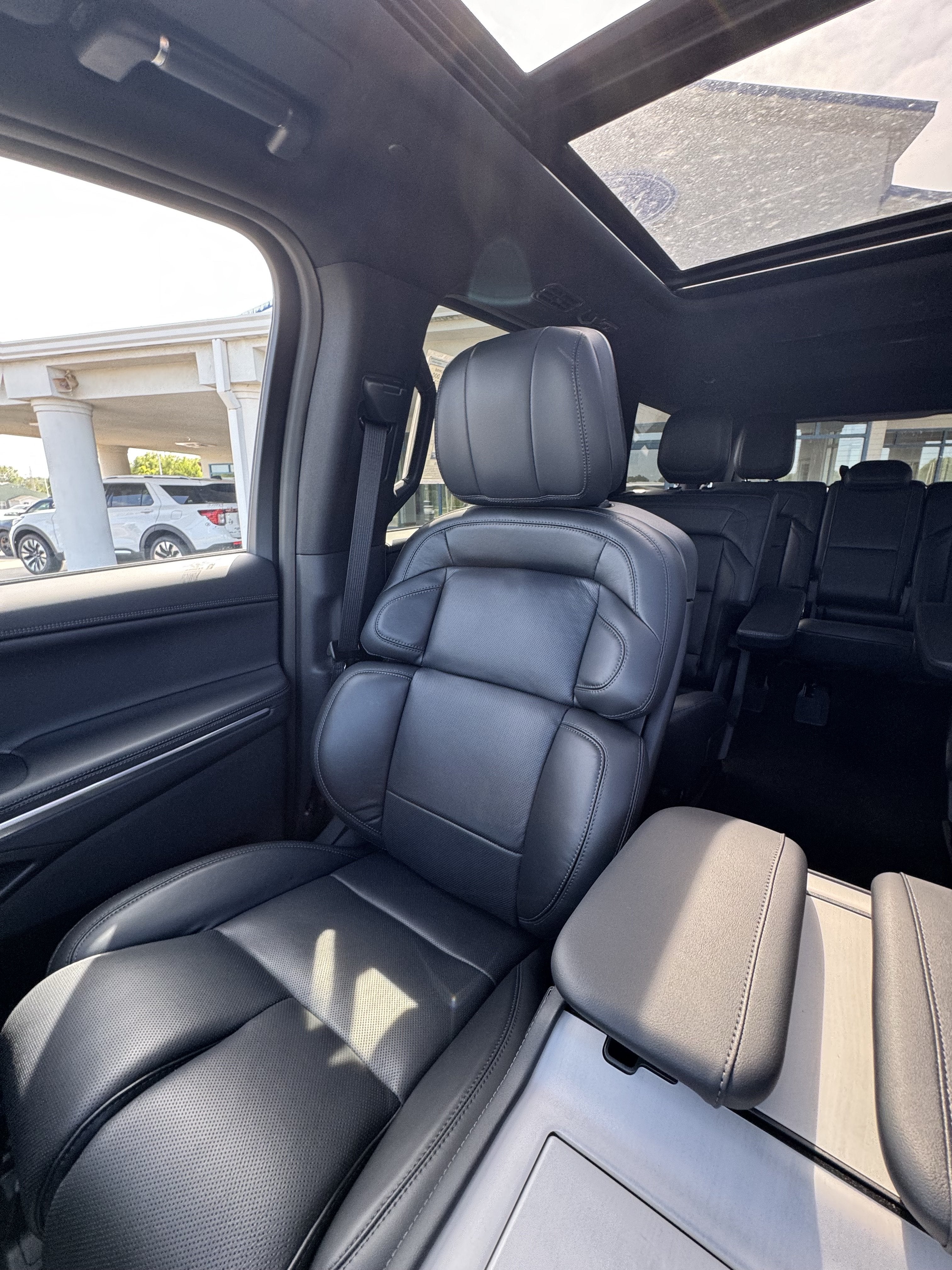 2026 Lincoln Navigator L Reserve