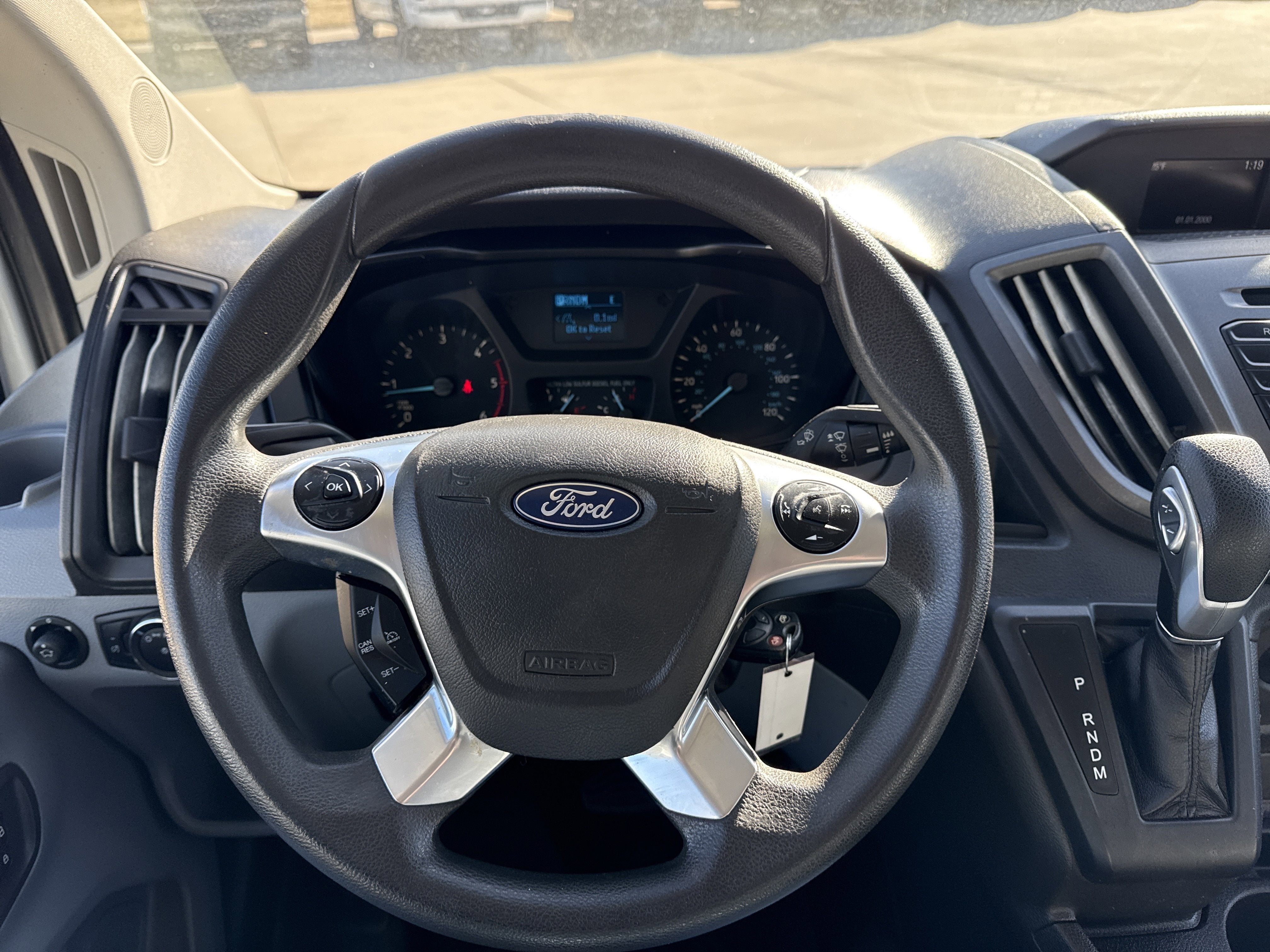 2018 Ford Transit Cutaway Box