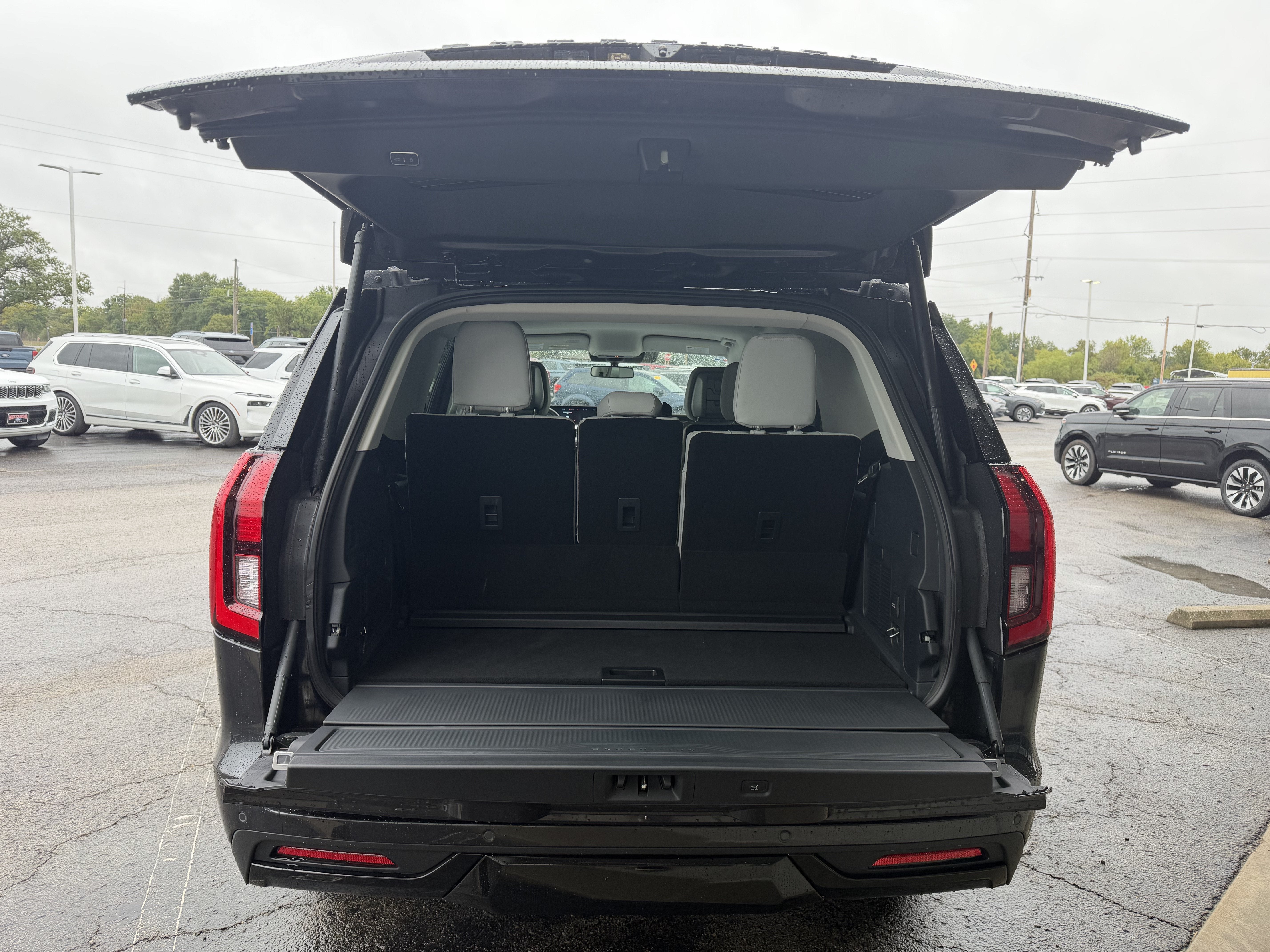 2027 Ford Expedition Platinum