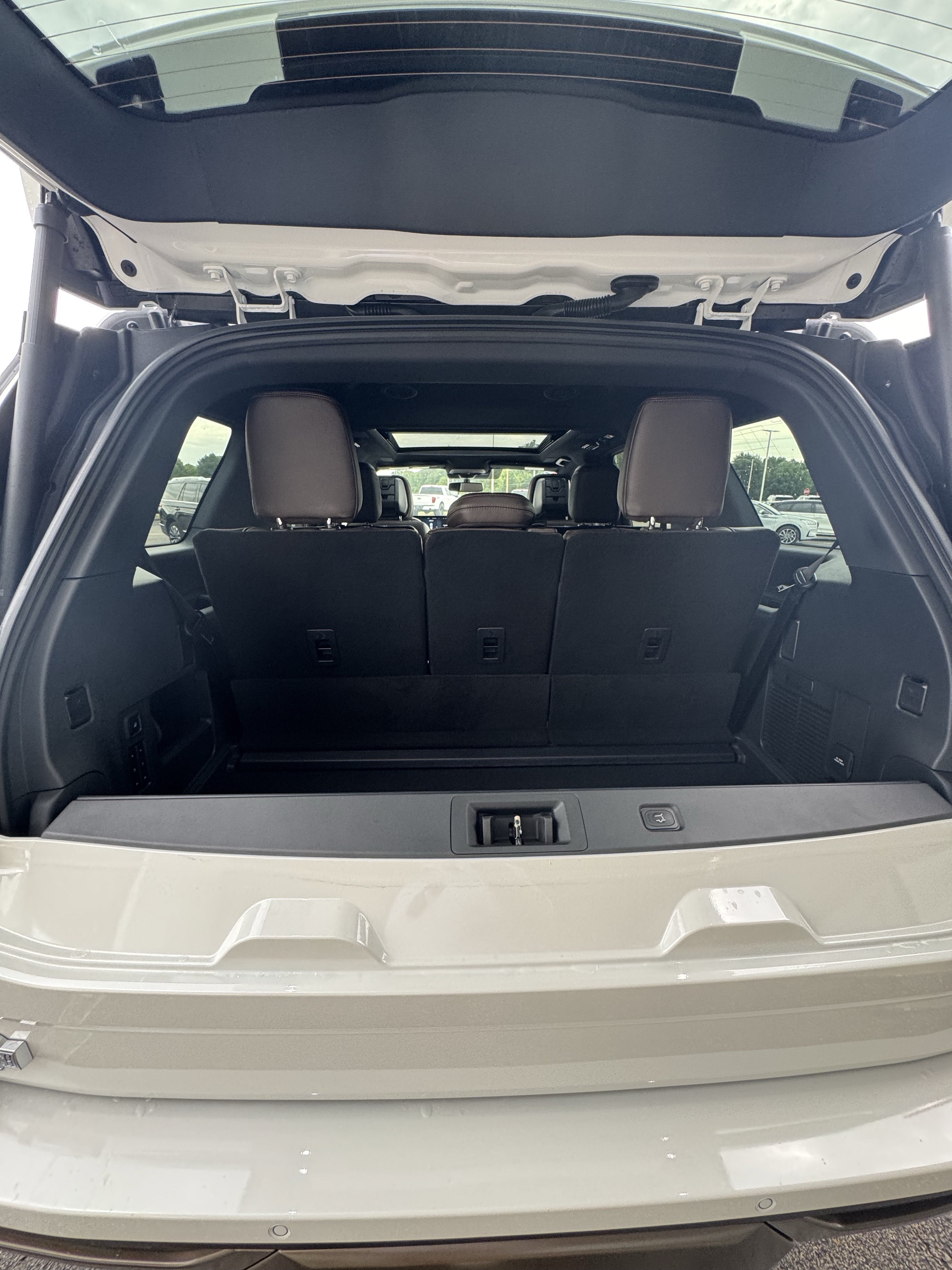 2027 Ford Expedition King Ranch