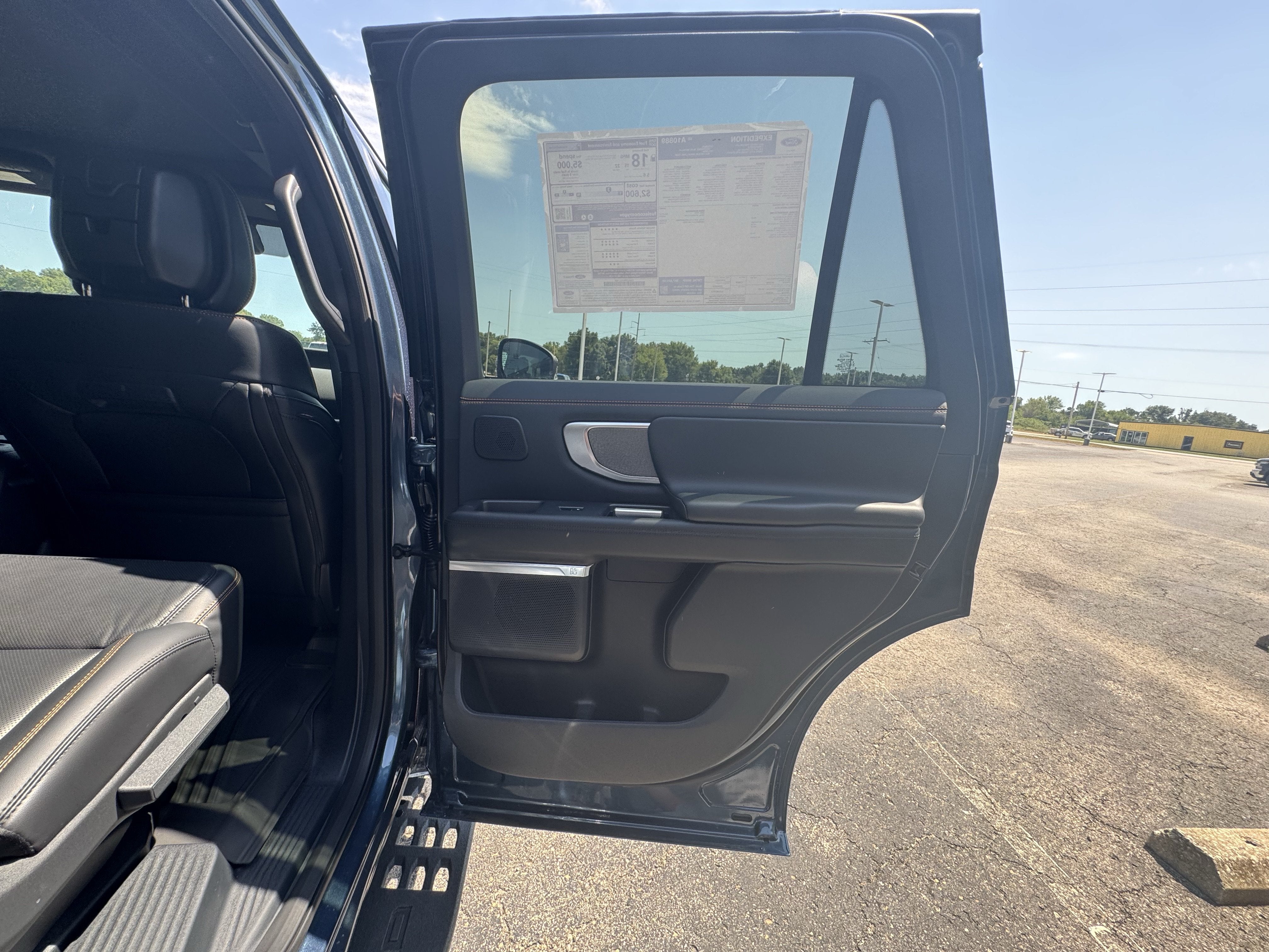 2027 Ford Expedition Tremor
