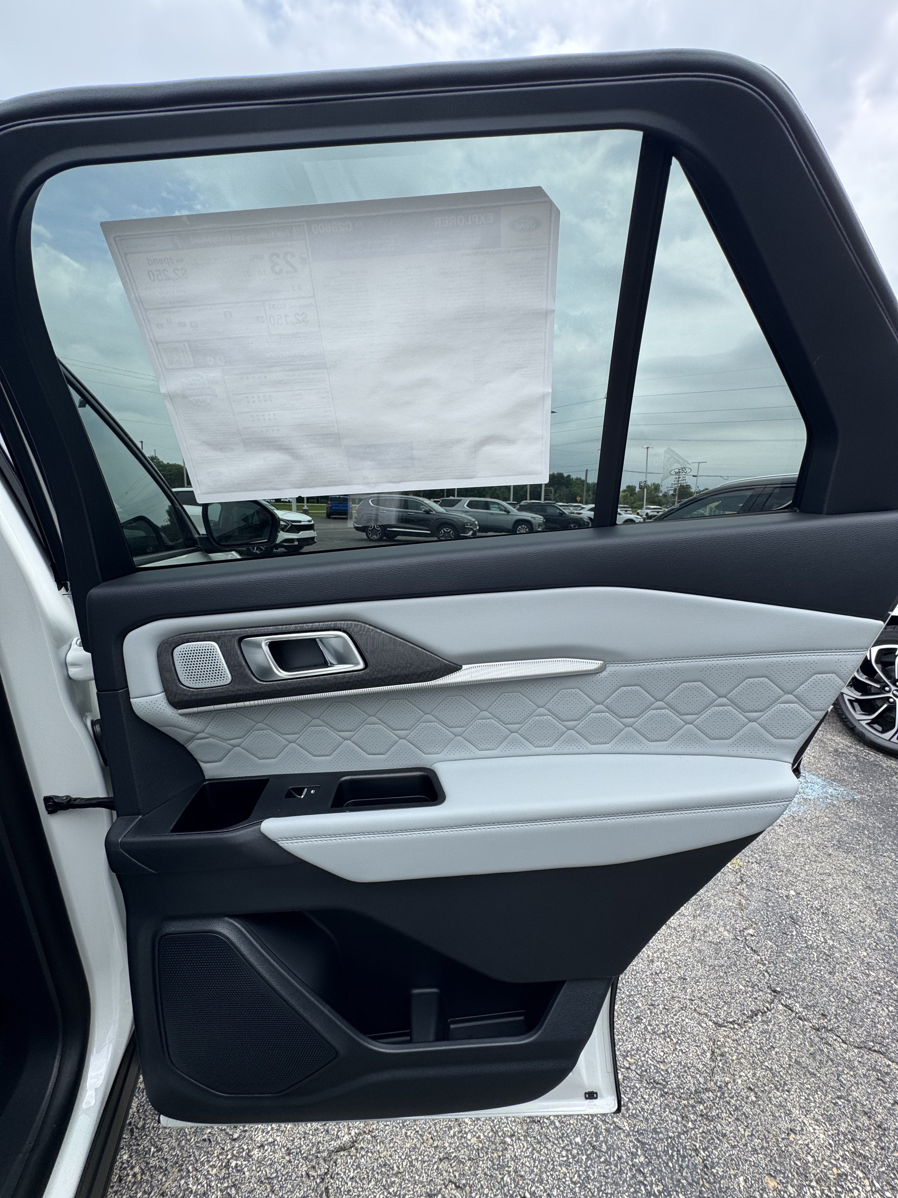 2026 Ford Explorer Platinum