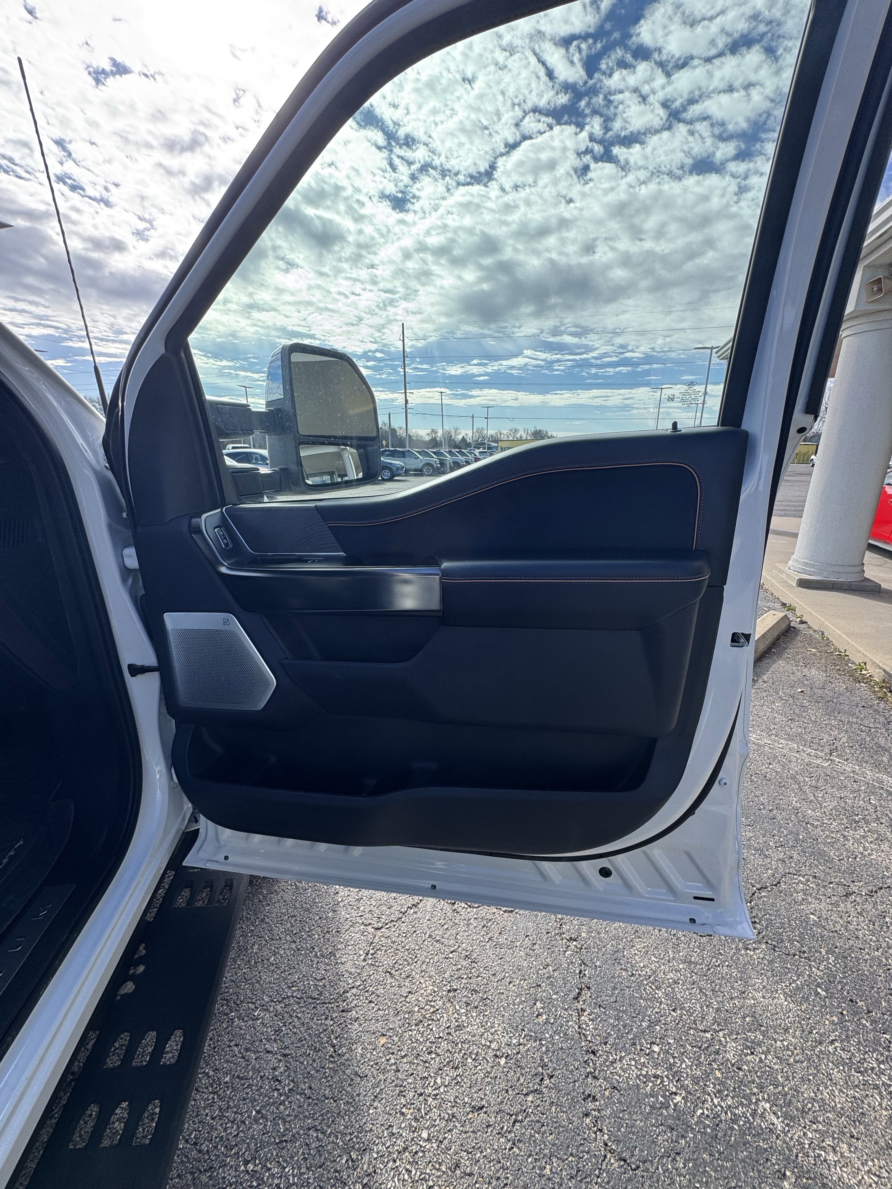 2024 Ford Super Duty F-350 SRW XL