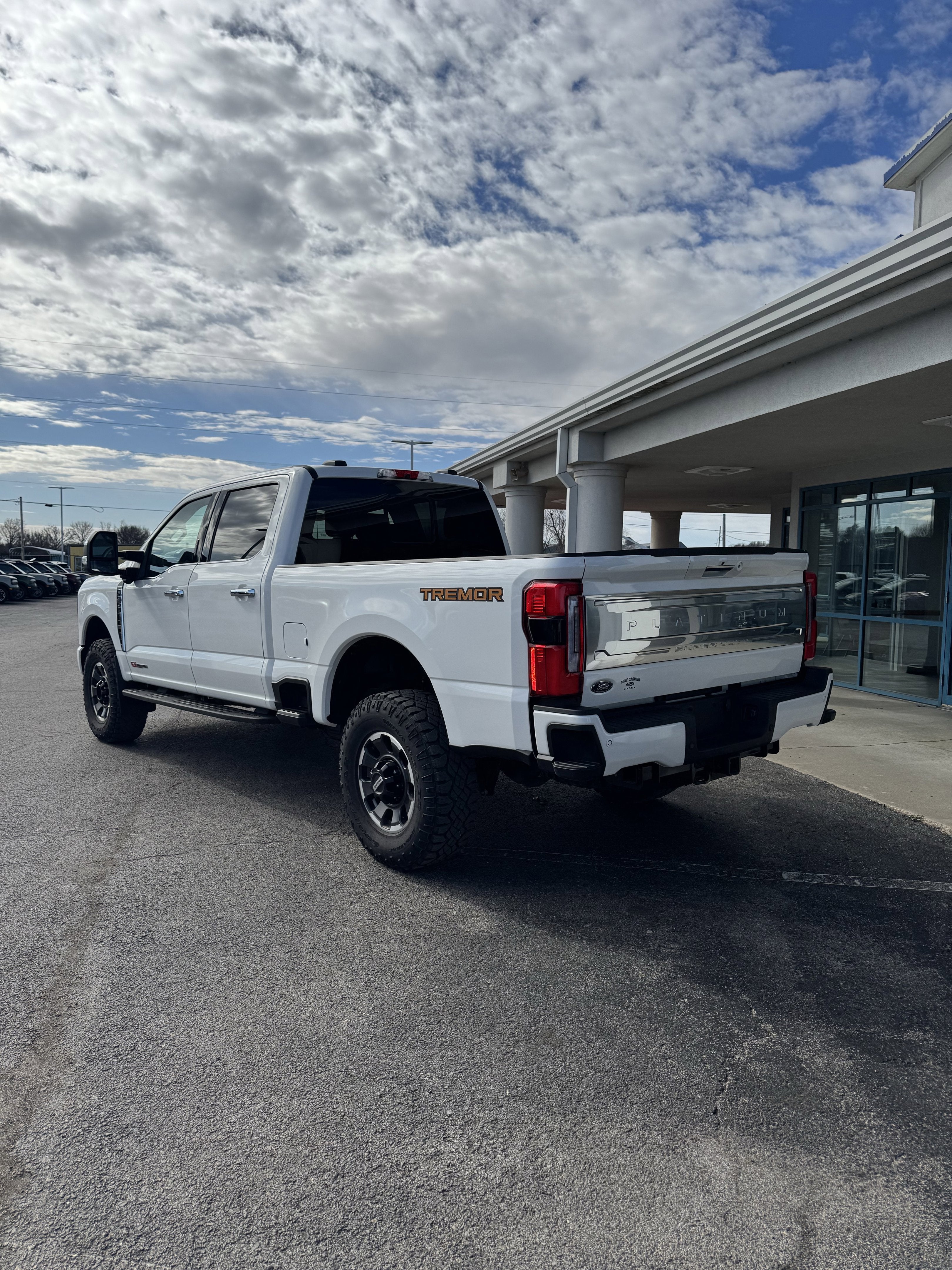 2024 Ford Super Duty F-350 SRW XL