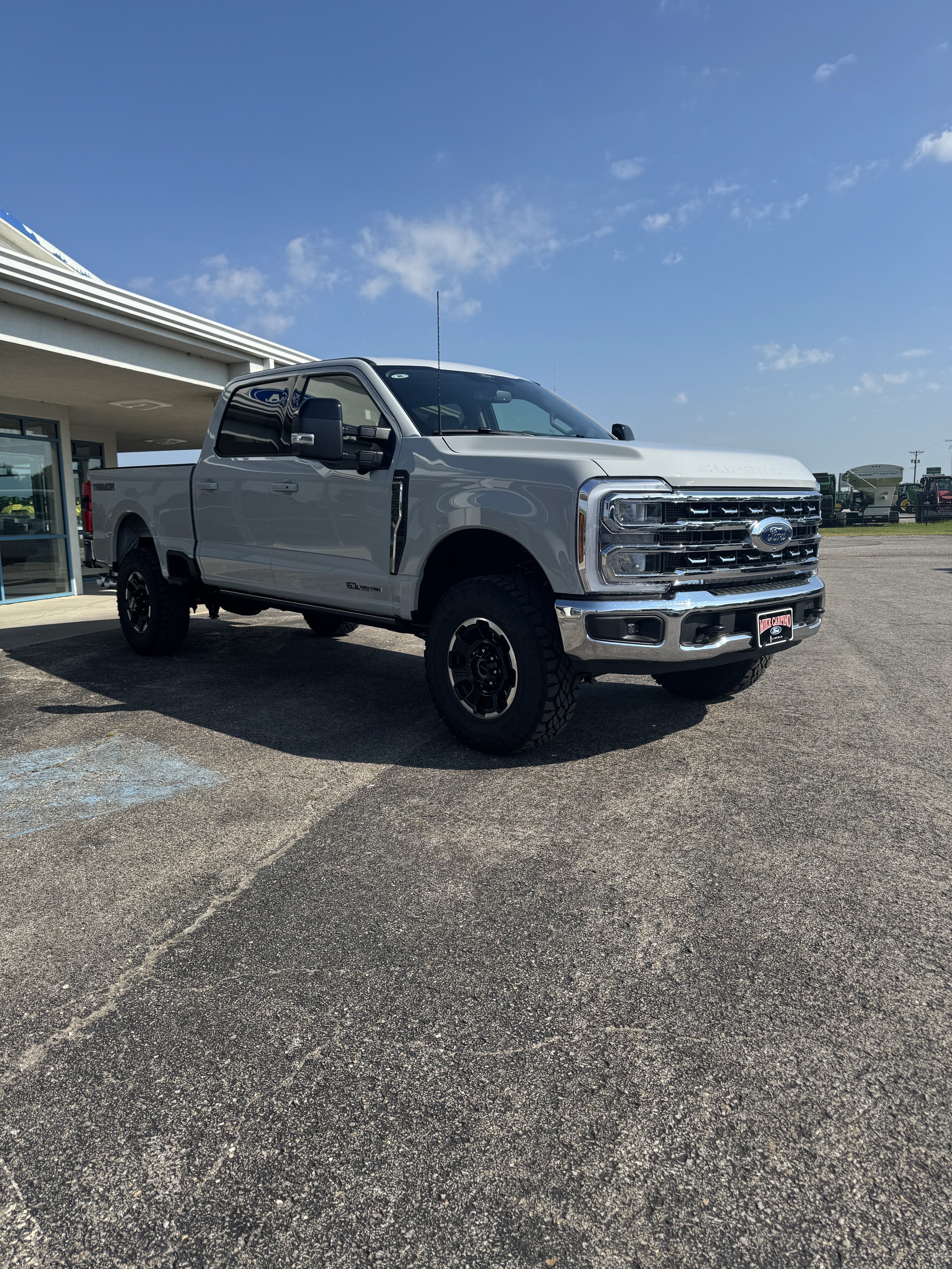 2026 Ford Super Duty F-350 SRW F-350® Lariat®