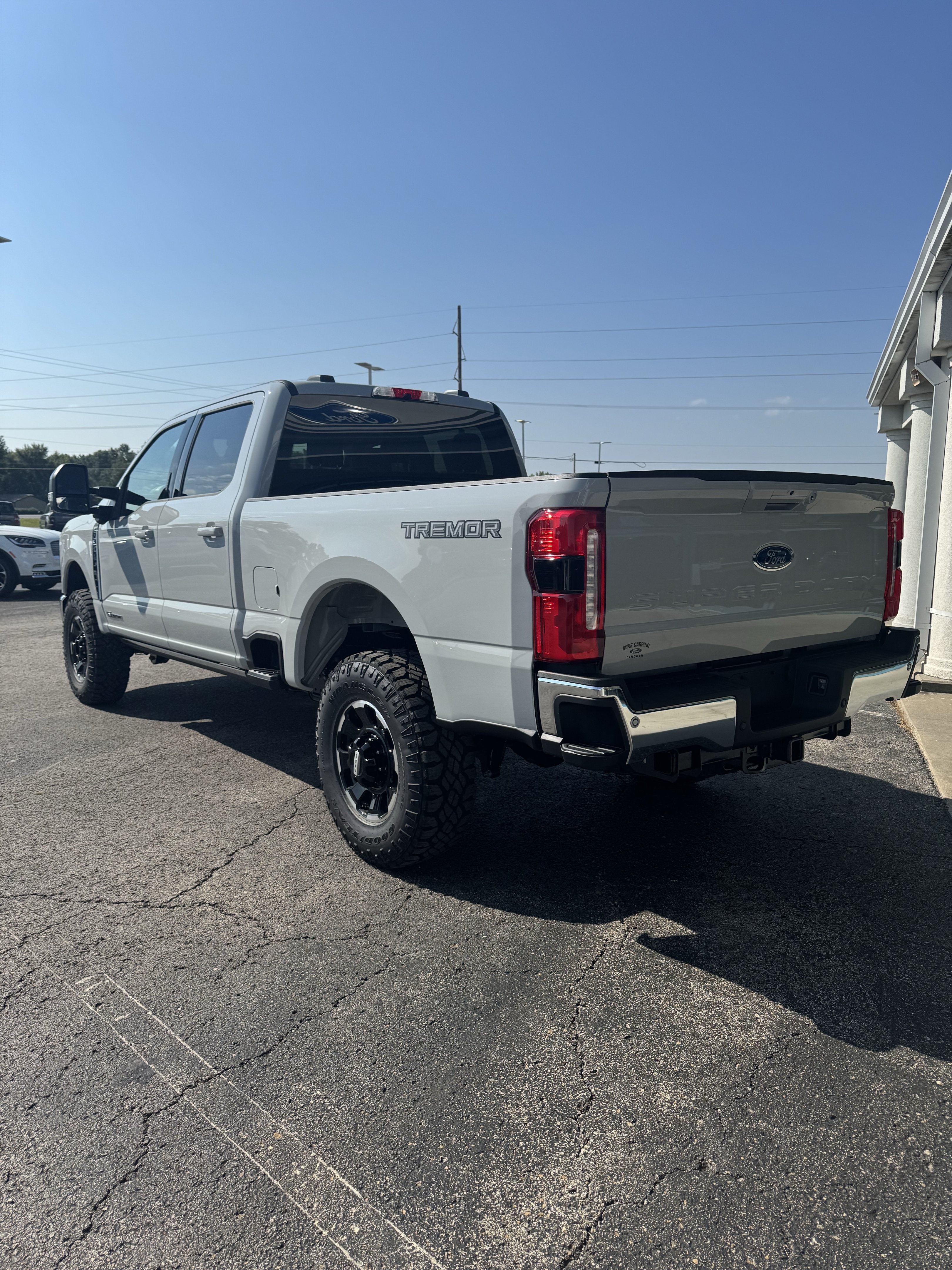 2026 Ford Super Duty F-350 SRW F-350® Lariat®