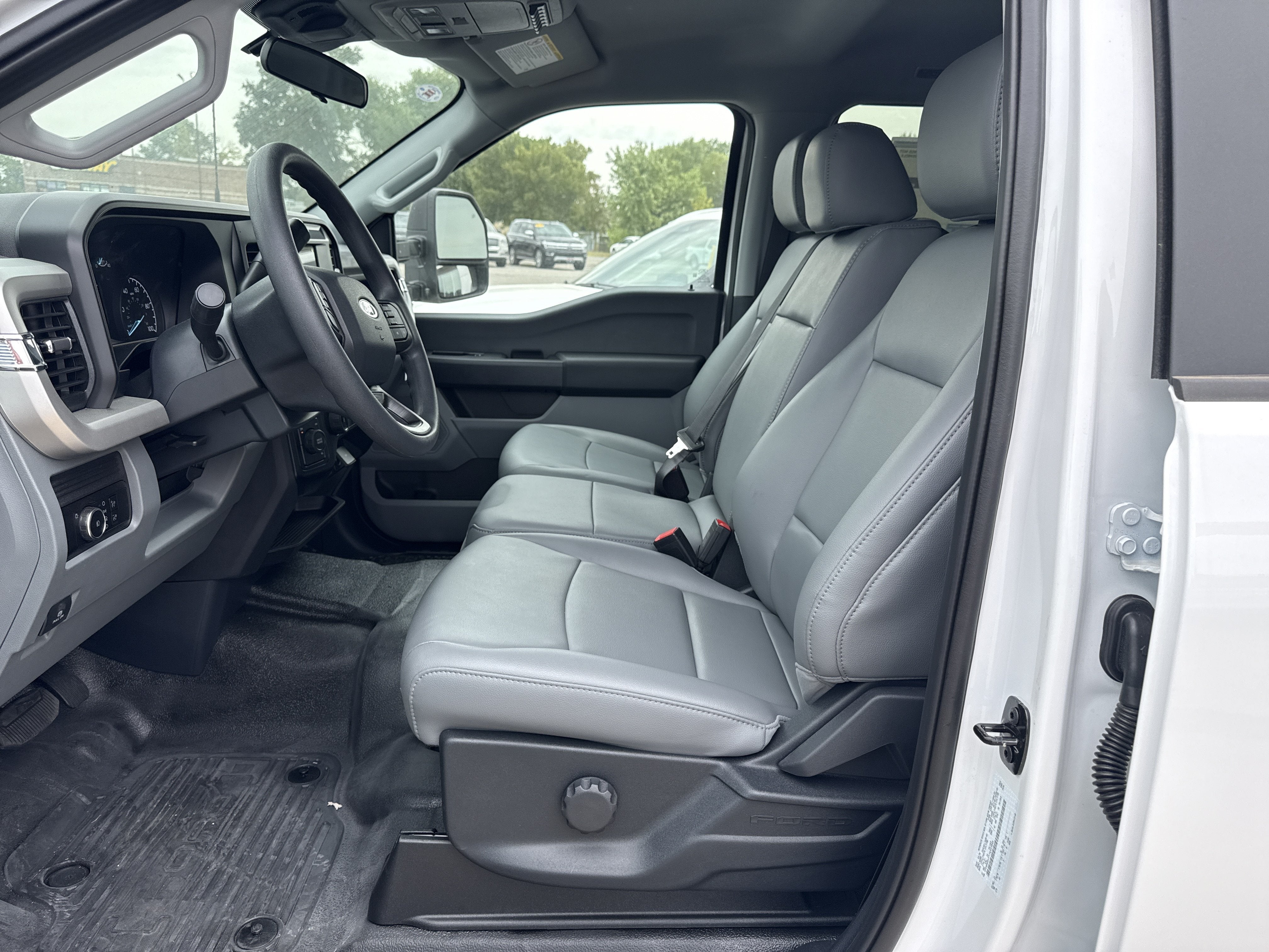 2026 Ford Super Duty F-350 DRW F-350® XL