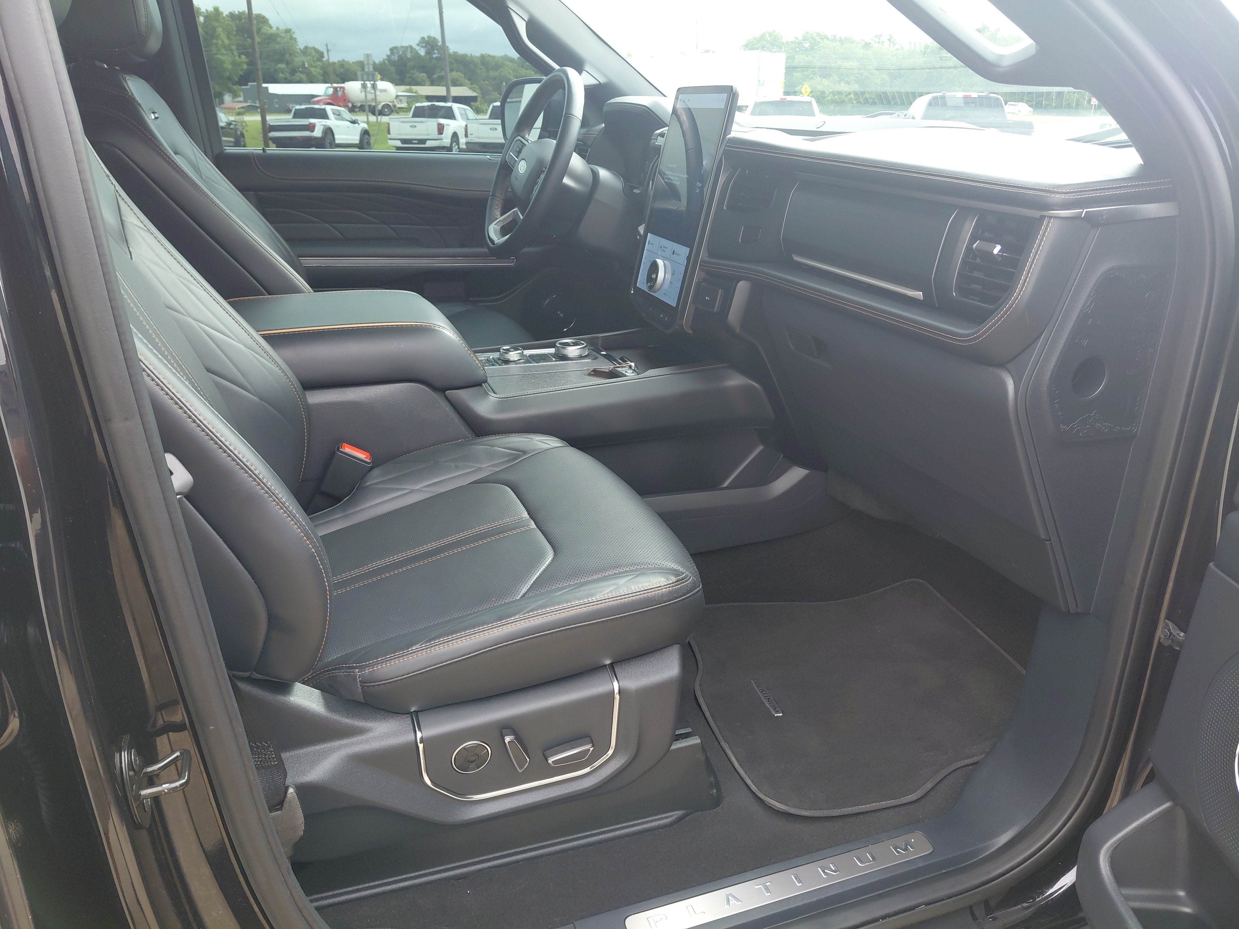 2024 Ford Expedition Platinum