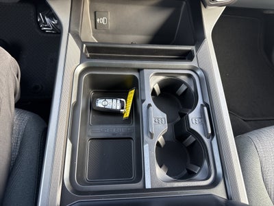 2027 Ford Super Duty F-250 SRW XLT