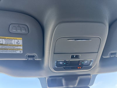 2027 Ford Super Duty F-250 SRW F-250® Lariat®