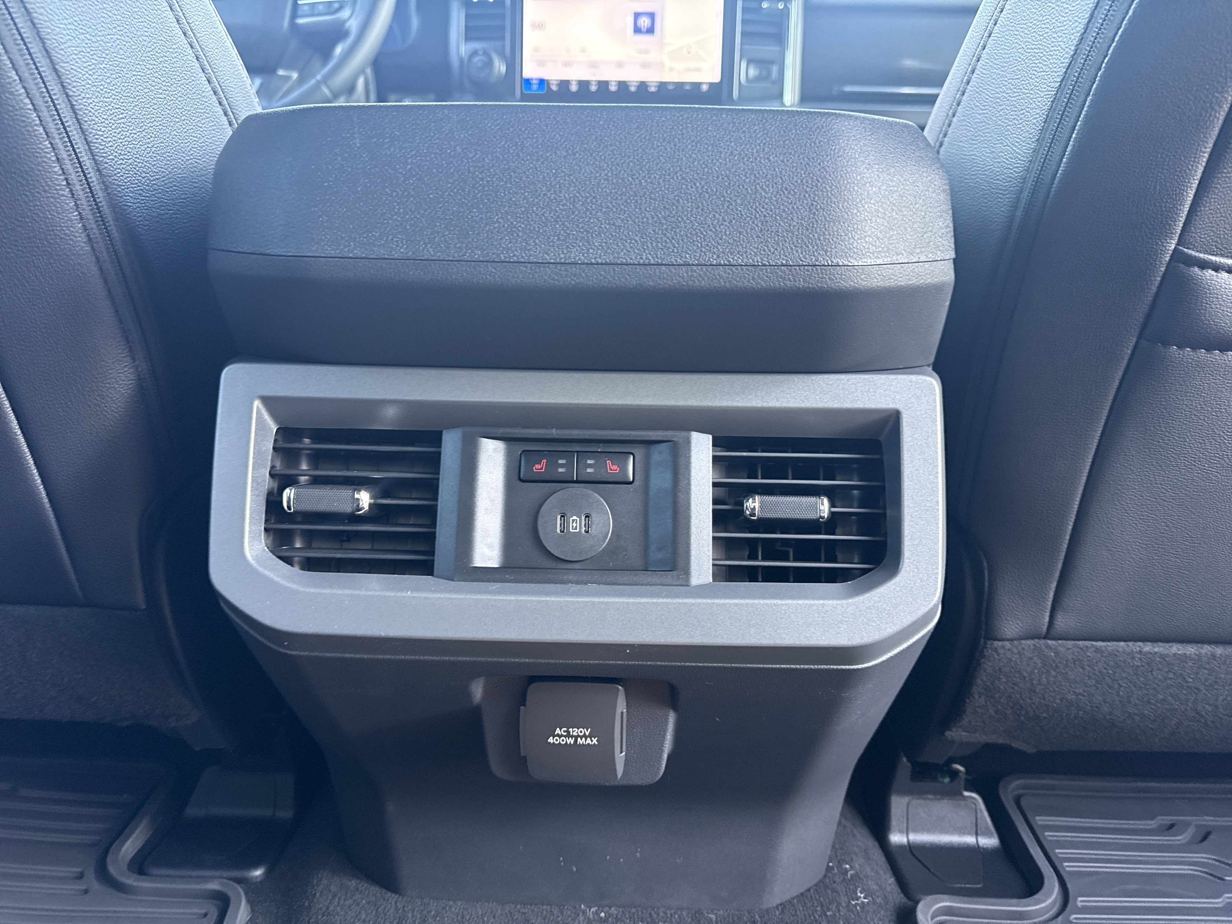 2027 Ford Super Duty F-250 SRW F-250® Lariat®