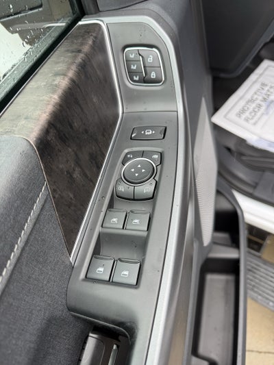 2027 Ford Super Duty F-250 SRW LARIAT