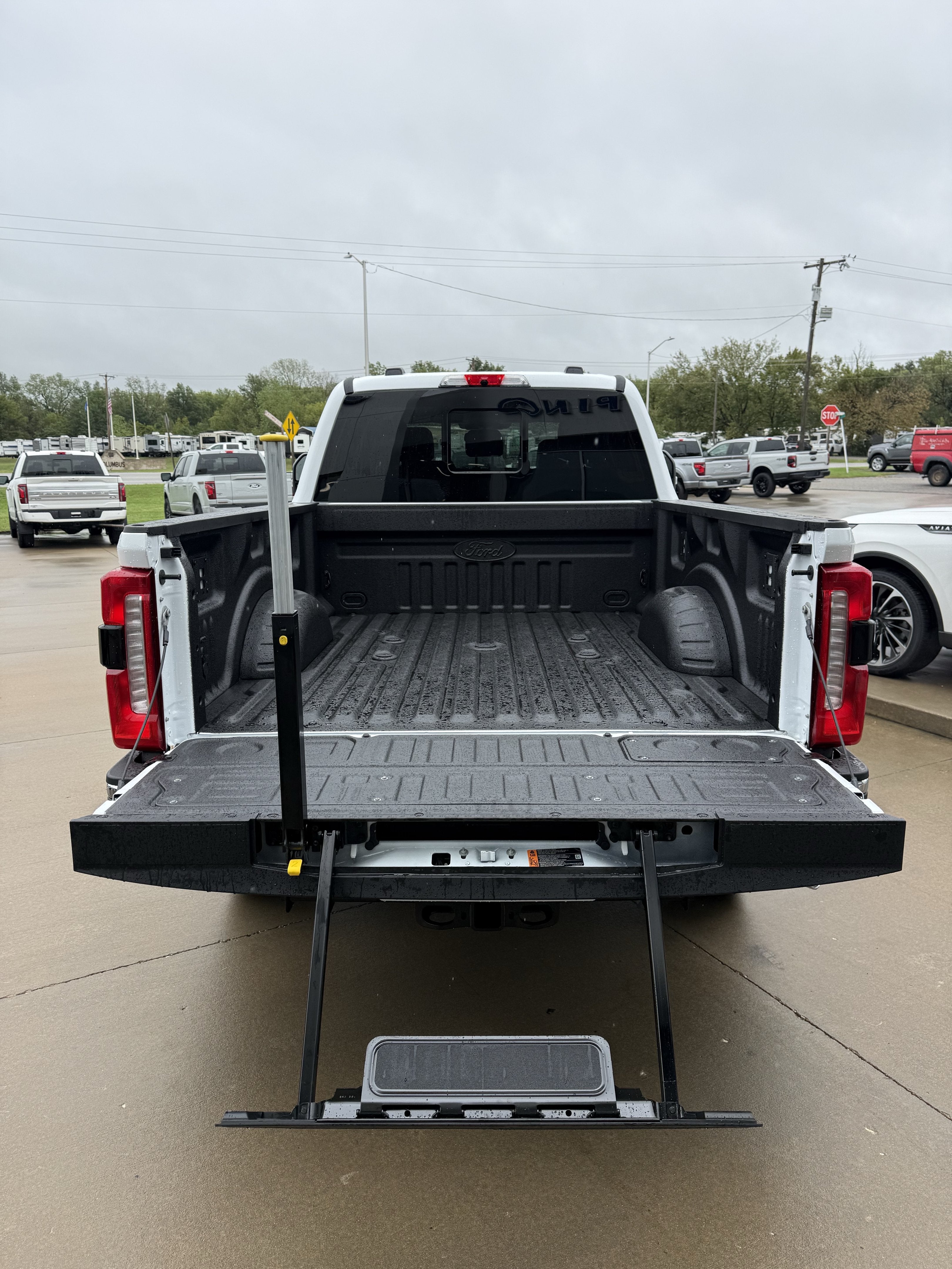 2027 Ford Super Duty F-250 SRW LARIAT
