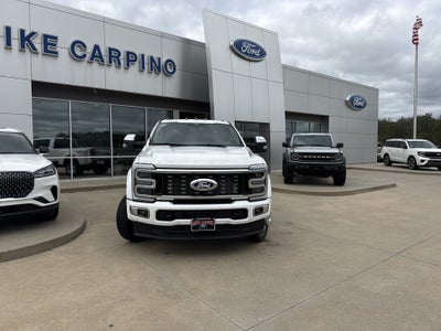 2027 Ford Super Duty F-450 DRW F-450® Platinum®