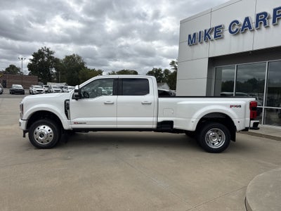 2027 Ford Super Duty F-450 DRW F-450® Platinum®