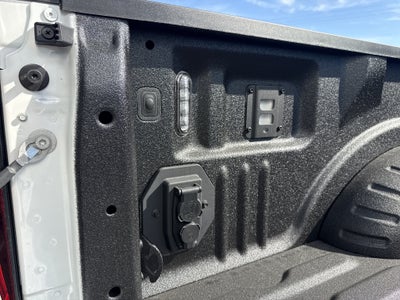 2027 Ford Super Duty F-450 DRW F-450® Platinum®