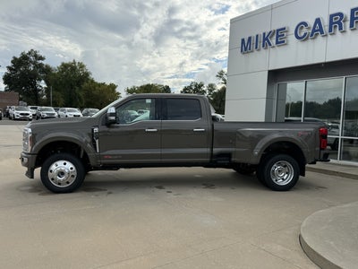 2027 Ford Super Duty F-450 DRW F-450® Platinum®