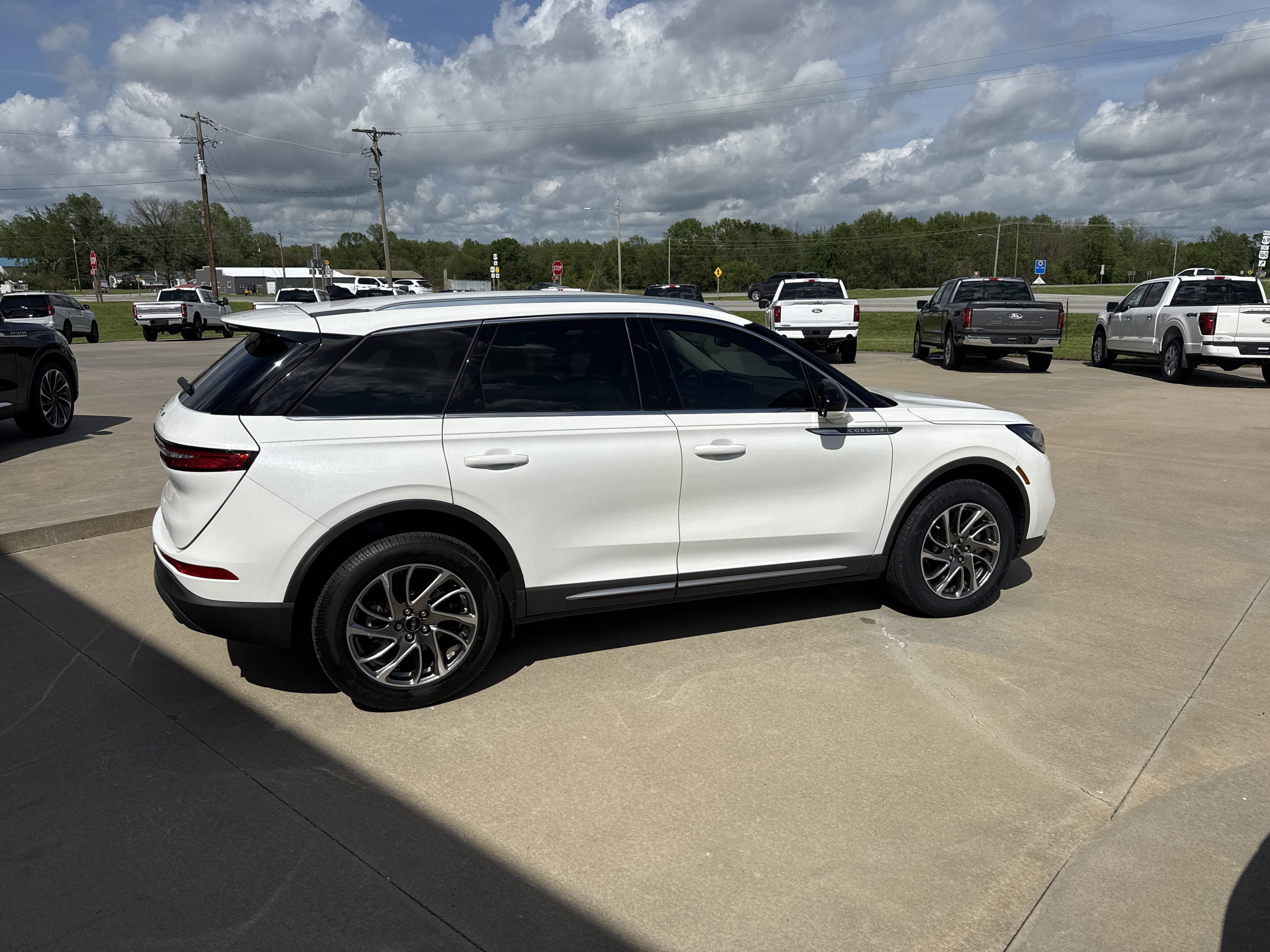 2022 Lincoln Corsair Standard