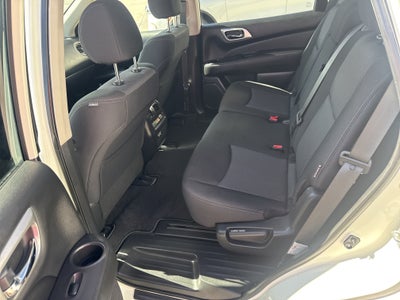 2020 Nissan Pathfinder S