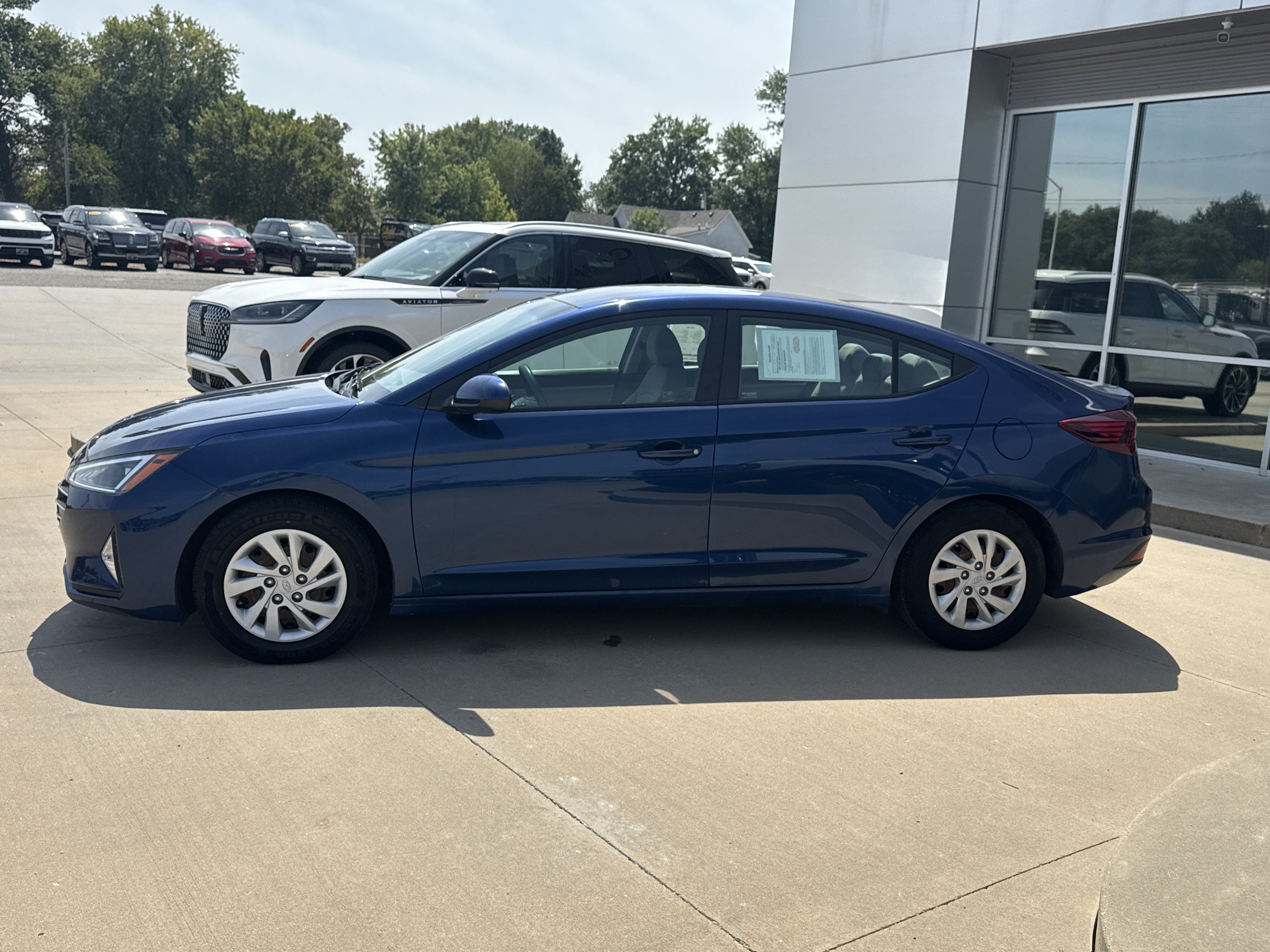 2020 Hyundai Elantra SE
